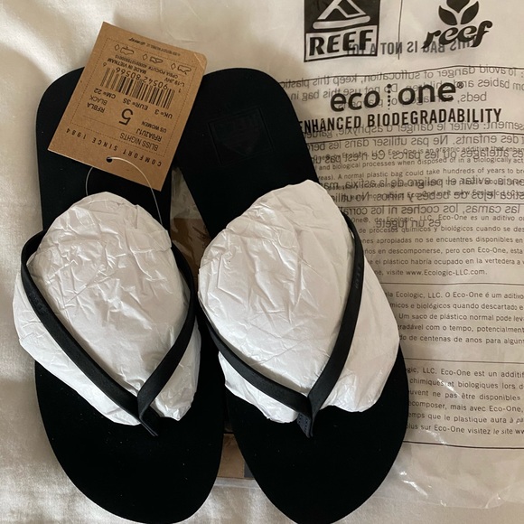 Reef Women’s Sandals, Size 5 - Picture 4 of 6